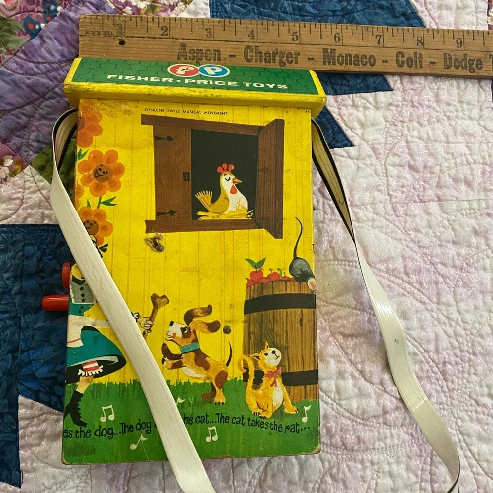 ‘60s Farmer in the Dell Music Box